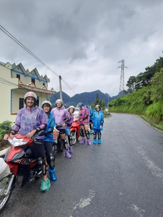 Hg Hostel Provide Tours & Motorbikes Ha Giang Kültér fotó